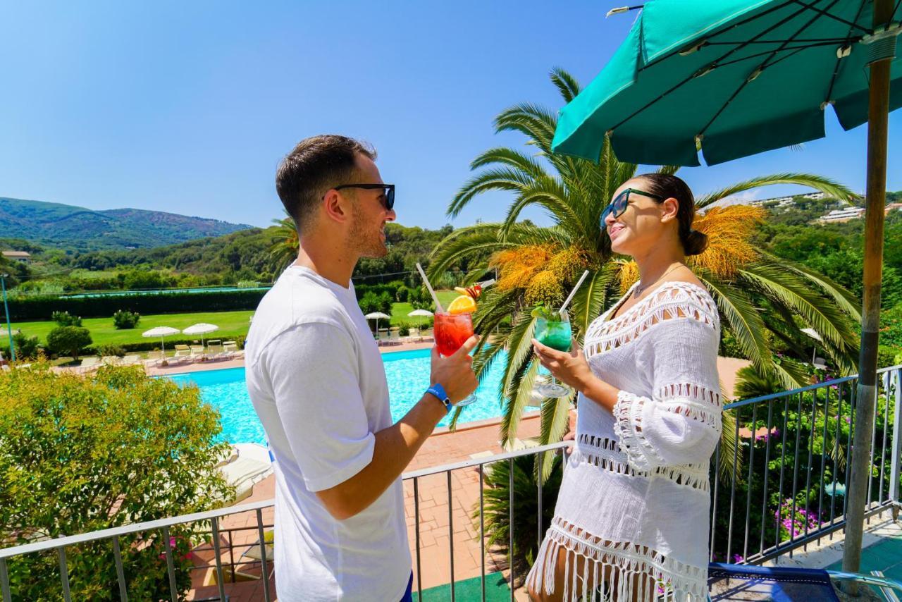 קאפוליברי Hotel Le Acacie מראה חיצוני תמונה