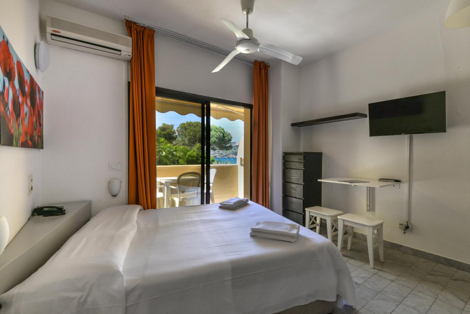 קאפוליברי Hotel Le Acacie מראה חיצוני תמונה