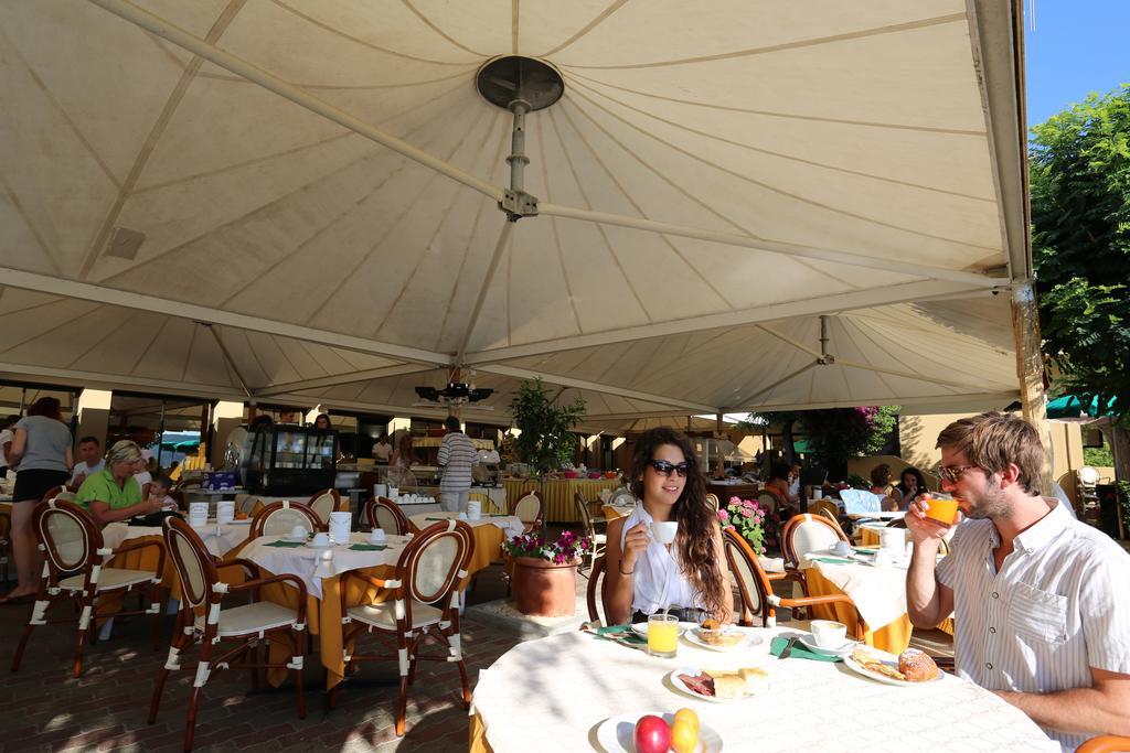 קאפוליברי Hotel Le Acacie מראה חיצוני תמונה