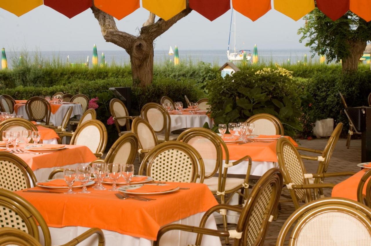 קאפוליברי Hotel Le Acacie מראה חיצוני תמונה