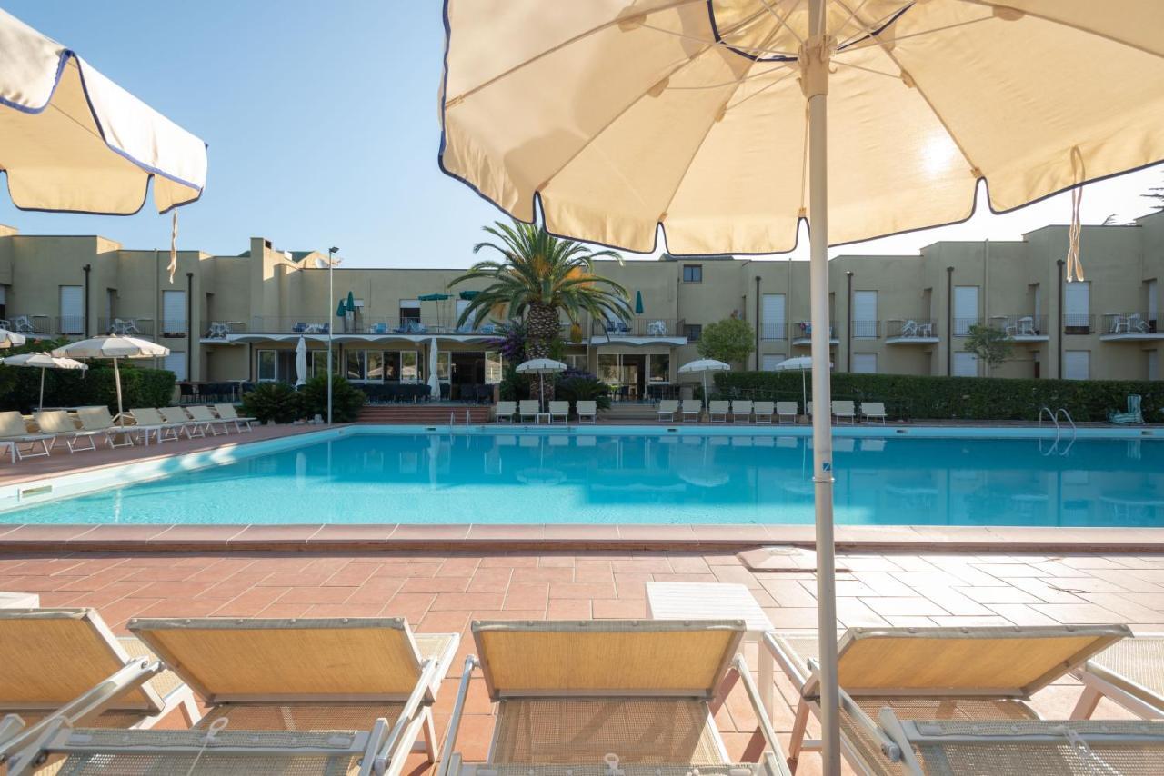 קאפוליברי Hotel Le Acacie מראה חיצוני תמונה