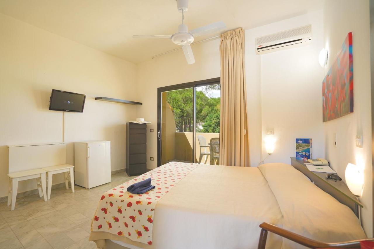 קאפוליברי Hotel Le Acacie מראה חיצוני תמונה