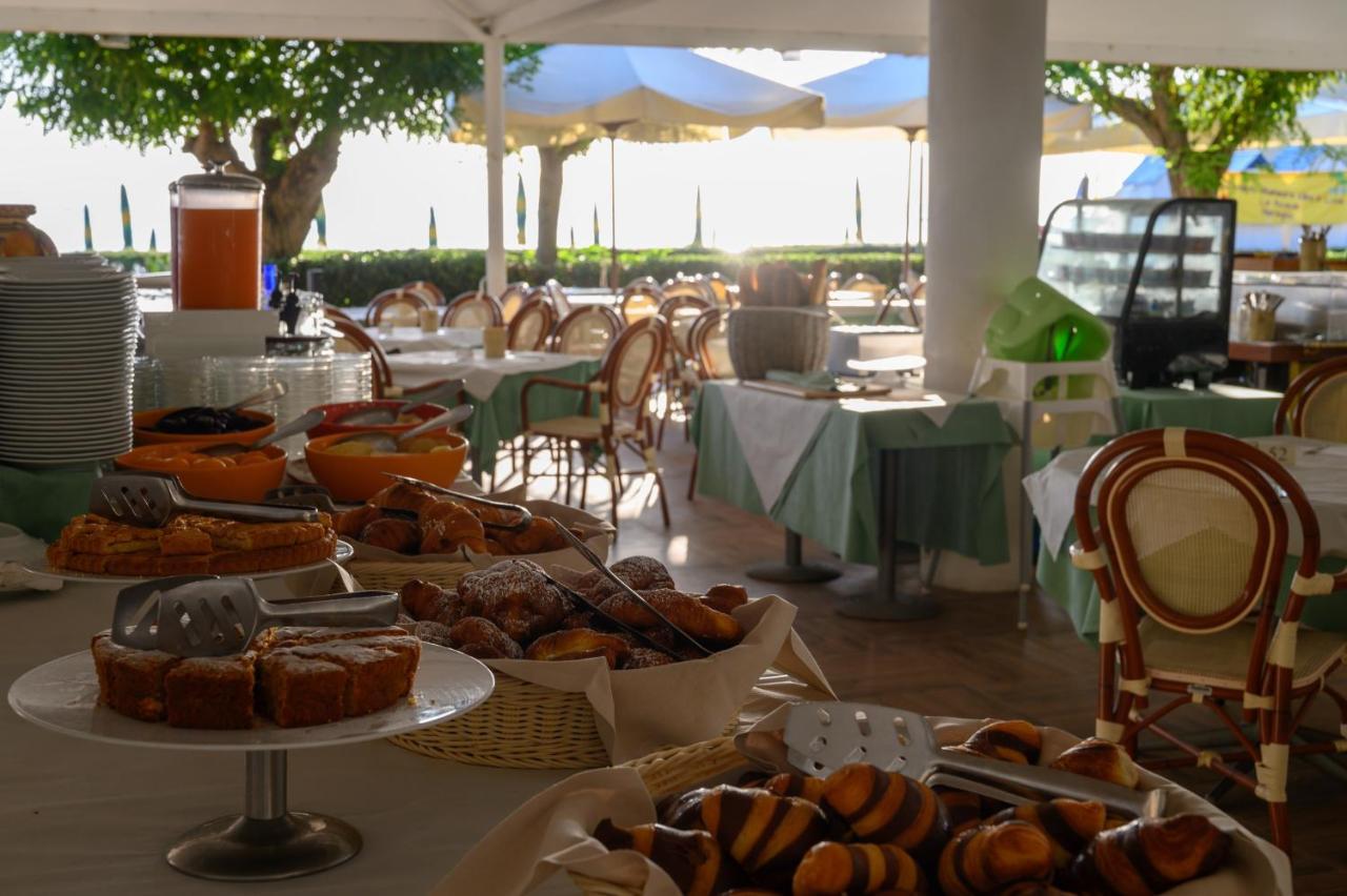 קאפוליברי Hotel Le Acacie מראה חיצוני תמונה