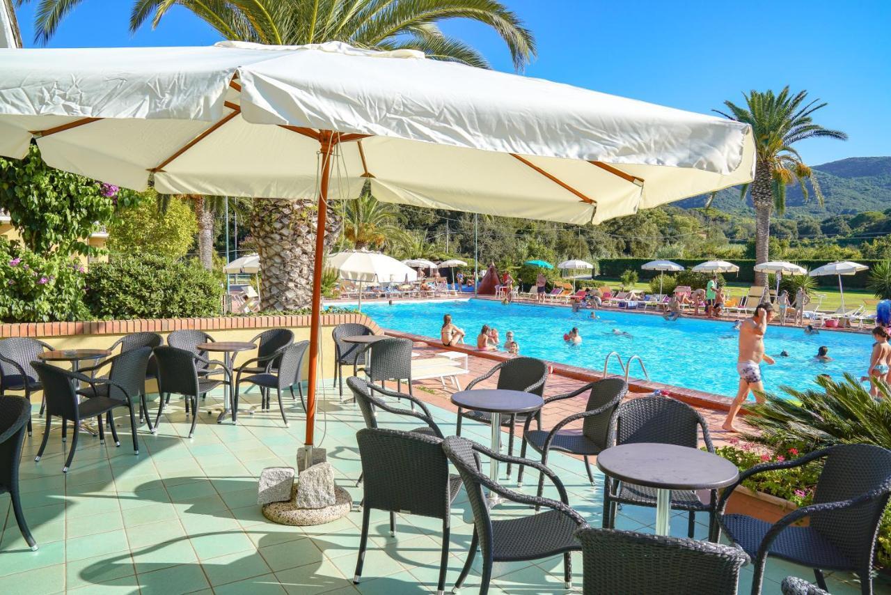 קאפוליברי Hotel Le Acacie מראה חיצוני תמונה